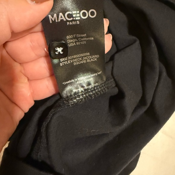 Maceoo Long Sleeve V-Neck Shirt- Jacquard Square Black - Picture 4 of 8